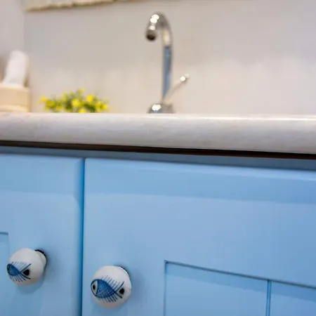 Azure Paros * דריוס