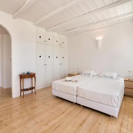 Azure Paros דריוס